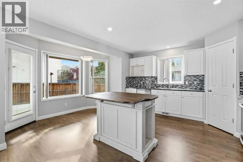 101 Douglas Glen Point SE