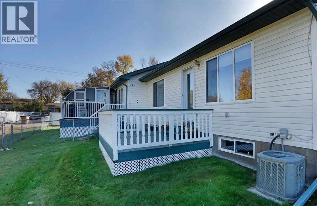 13 Fairview Park Lane W