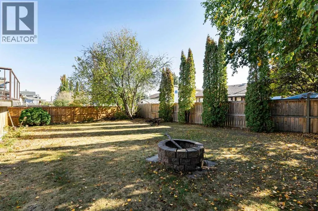 32 Huget Crescent