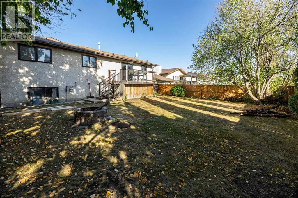 32 Huget Crescent