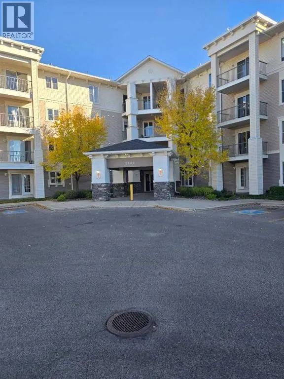 2204, 333 Taravista Drive NE