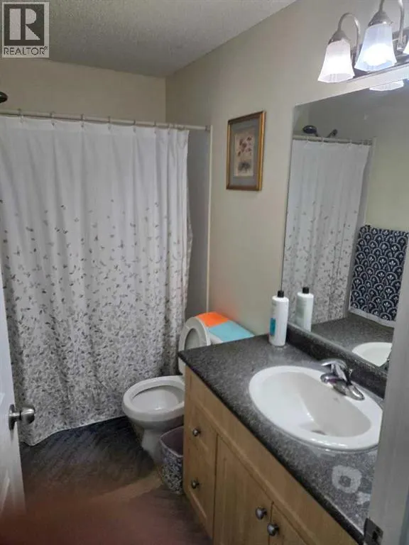 2204, 333 Taravista Drive NE