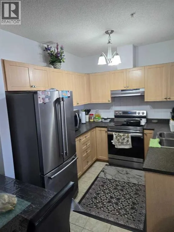 2204, 333 Taravista Drive NE
