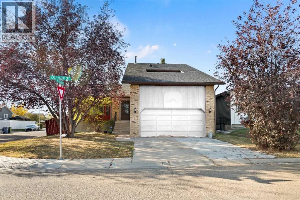 48 Castleglen Court NE