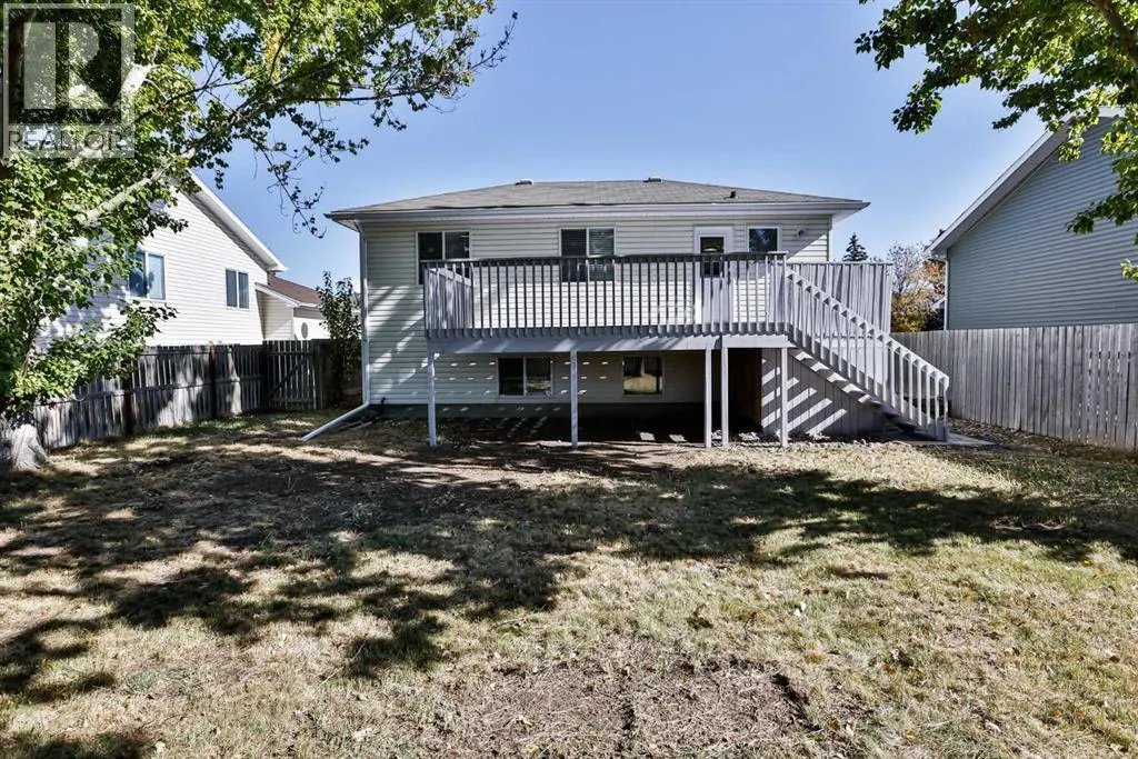 30 MT Backus Crescent W