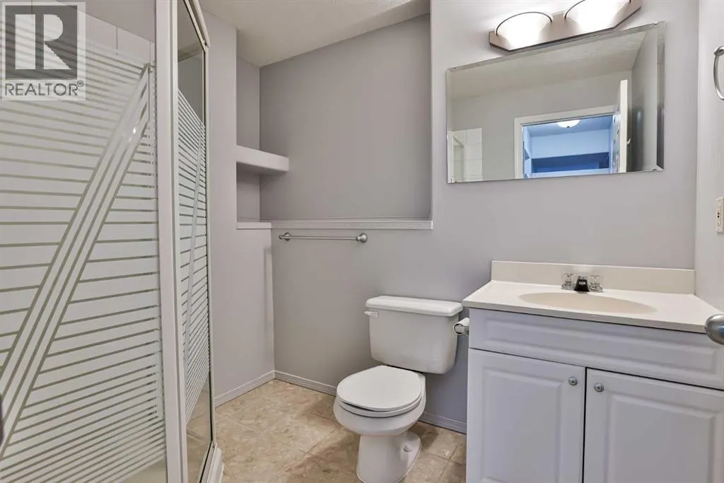 30 MT Backus Crescent W