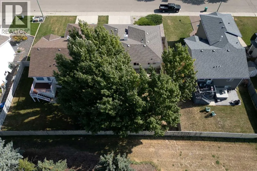 30 MT Backus Crescent W