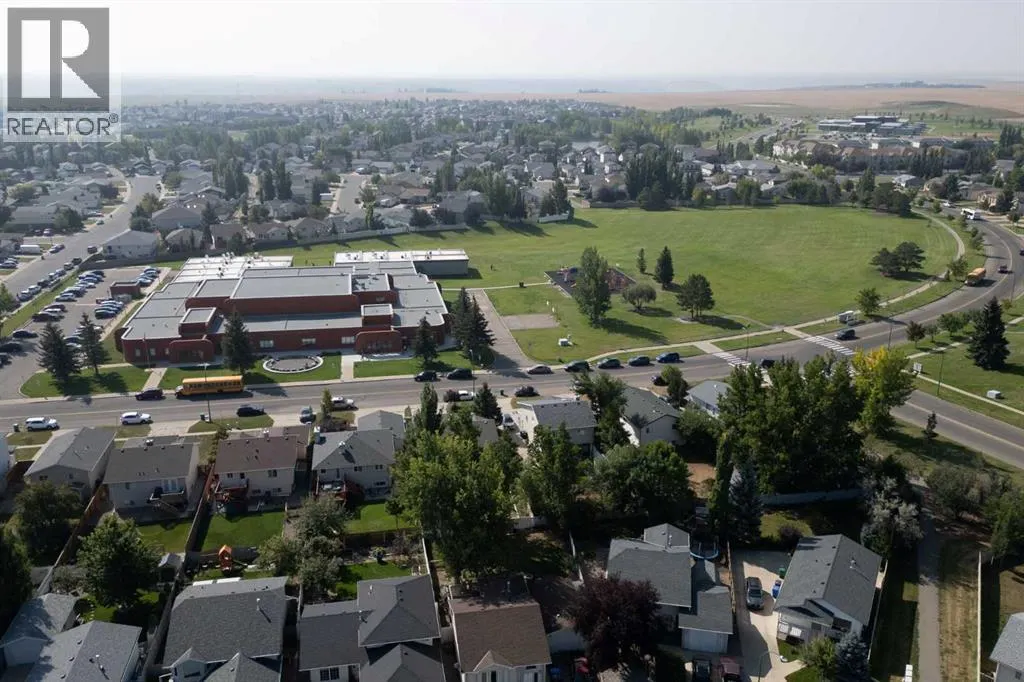 30 MT Backus Crescent W