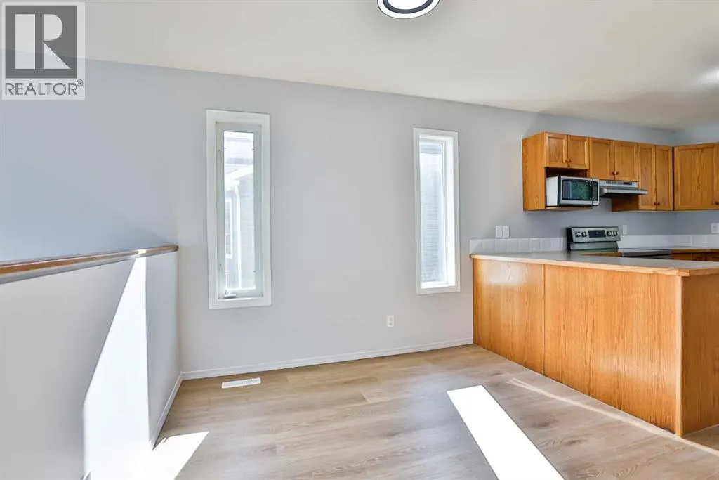 30 MT Backus Crescent W