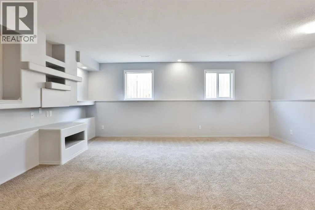30 MT Backus Crescent W