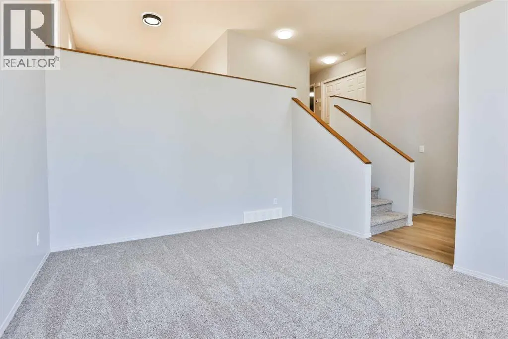 30 MT Backus Crescent W