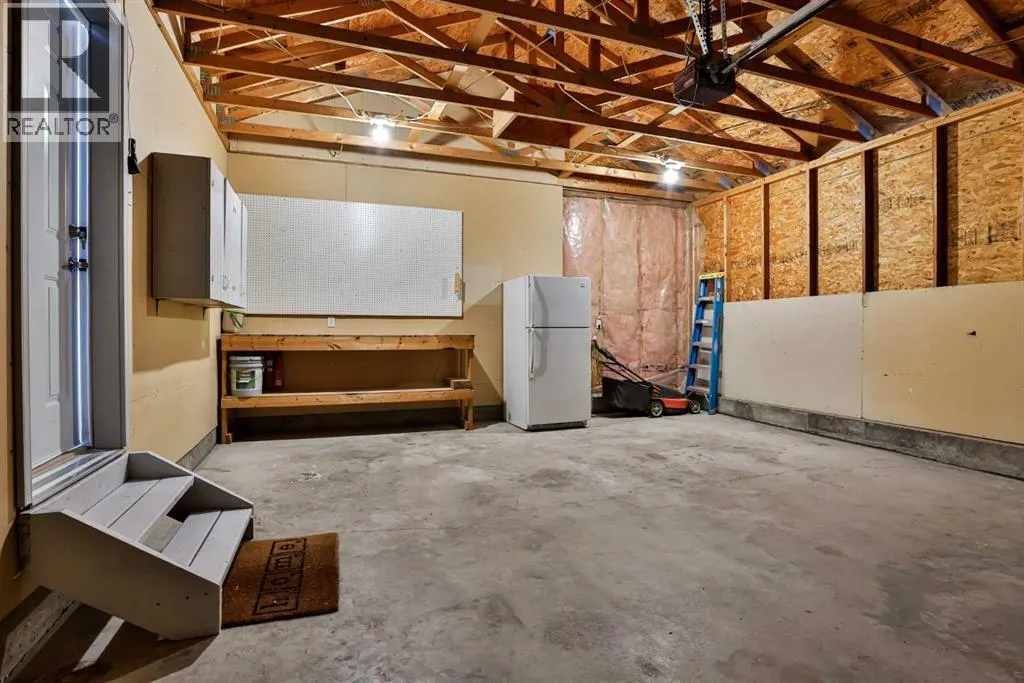 30 MT Backus Crescent W