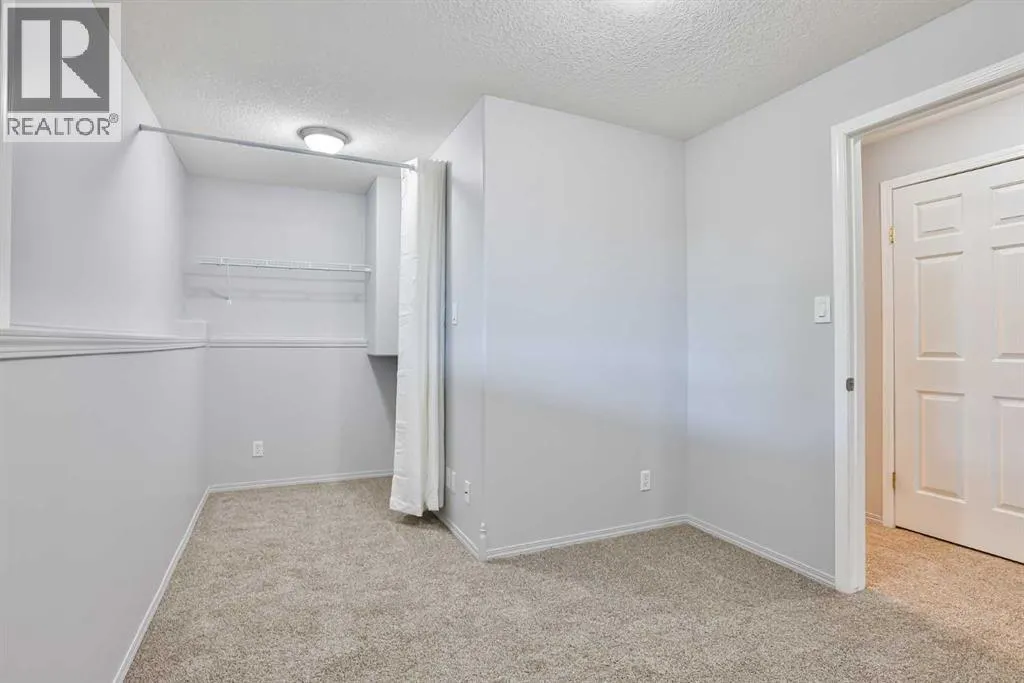 30 MT Backus Crescent W