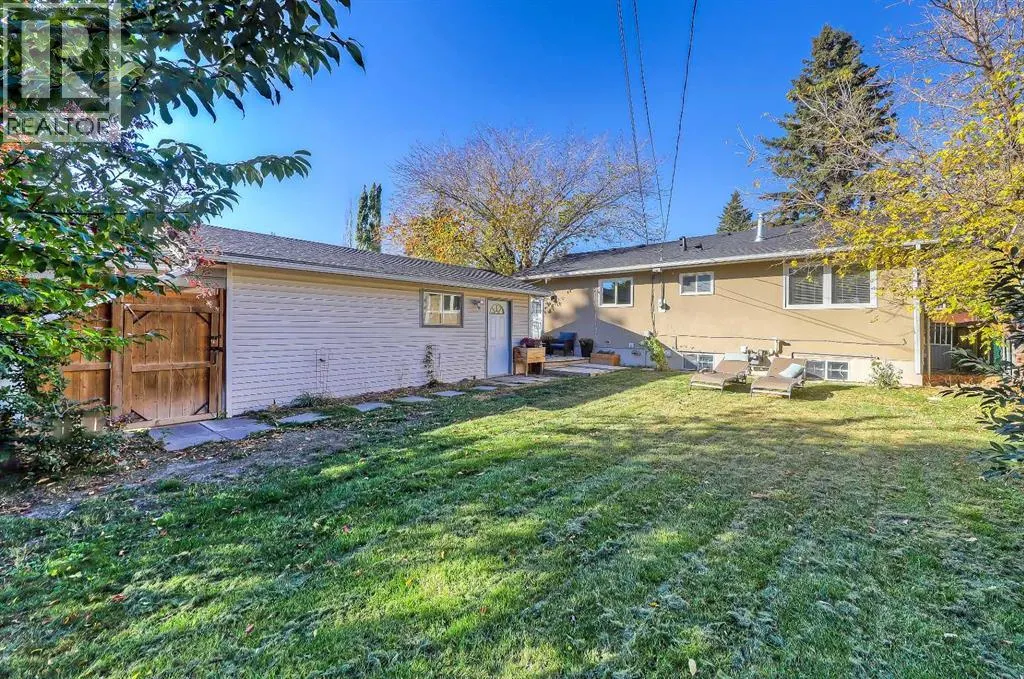 5219 Valiant Drive NW