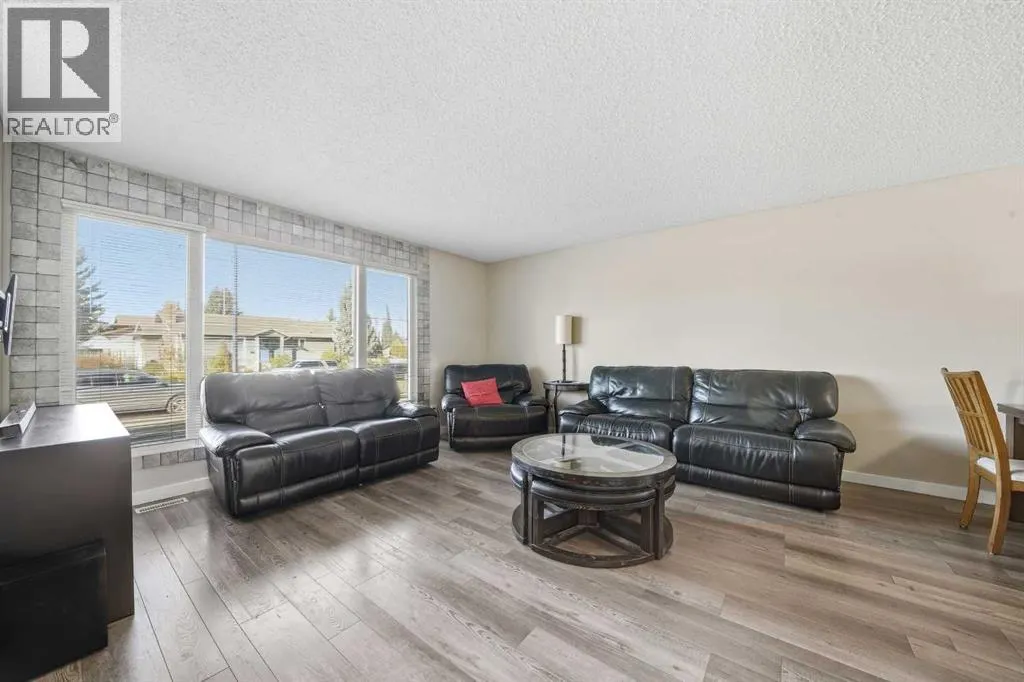 21 Cunningham Crescent