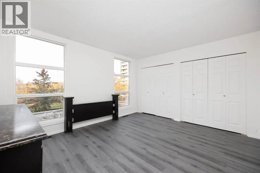 1644, 21 Macdonald Drive