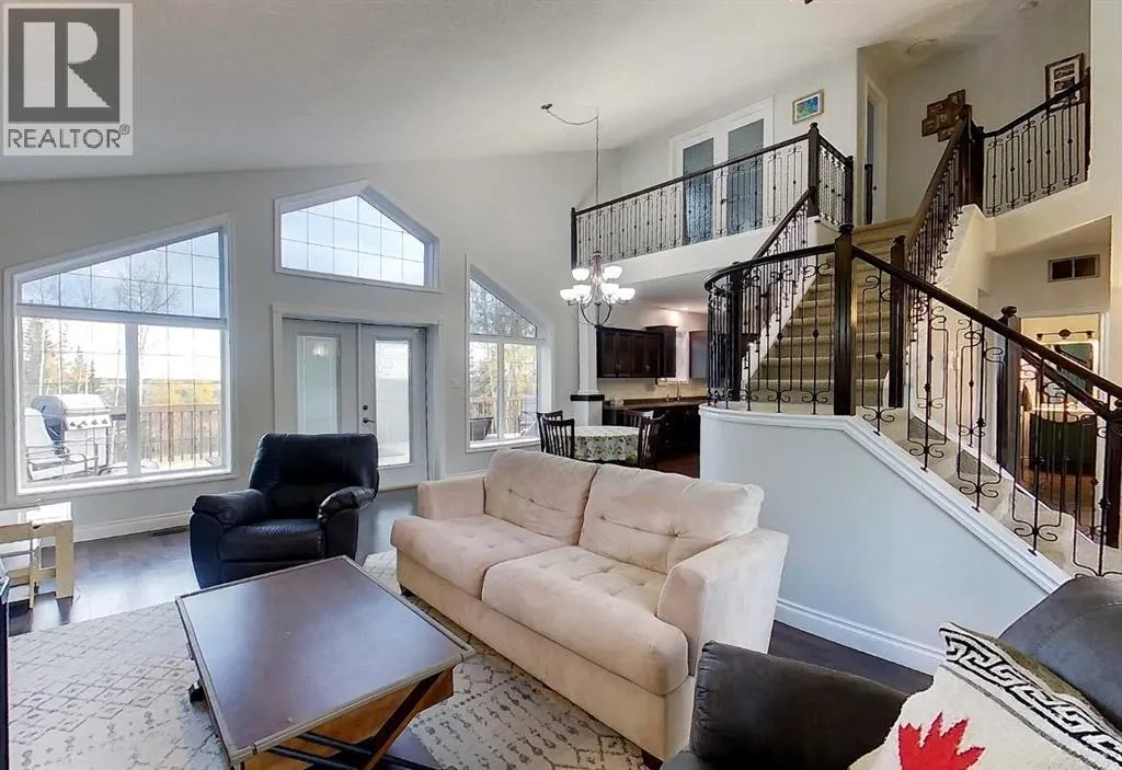 7 Bench Creek Estate