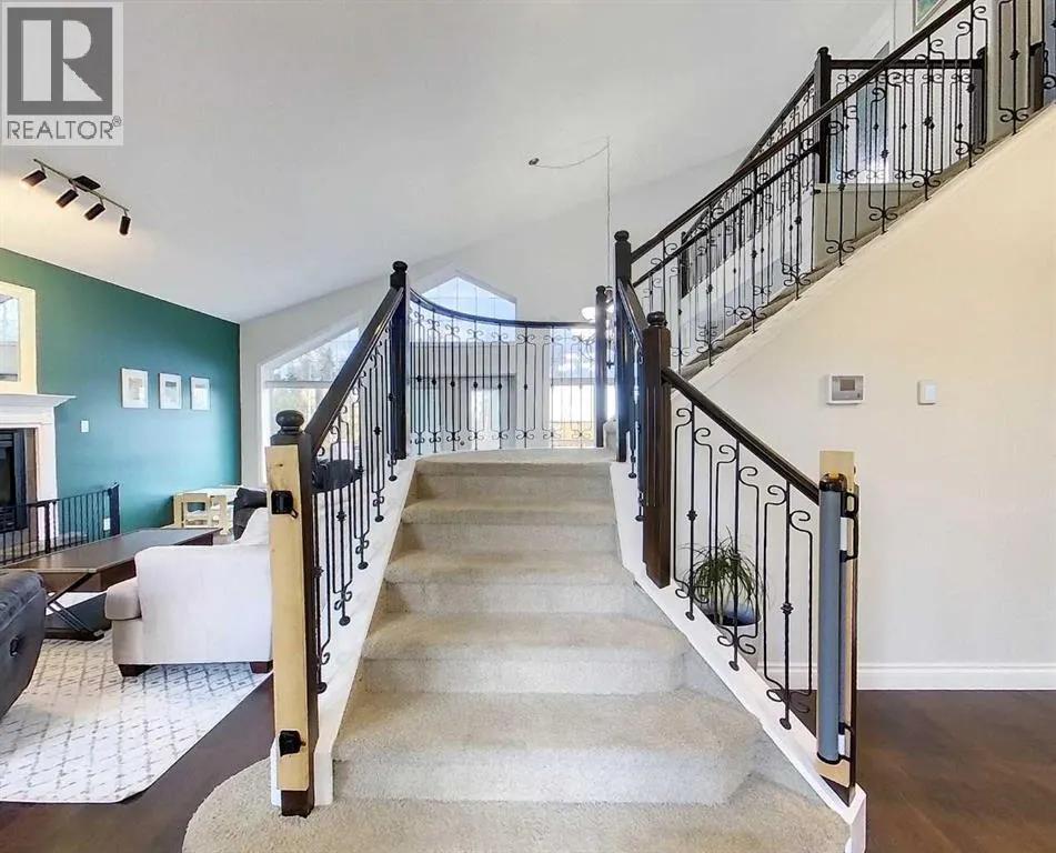 7 Bench Creek Estate