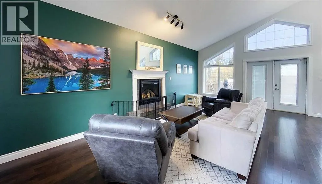 7 Bench Creek Estate