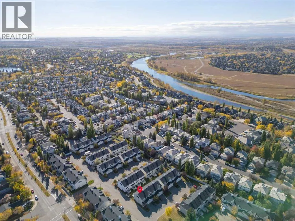 185 Mt Douglas Manor SE