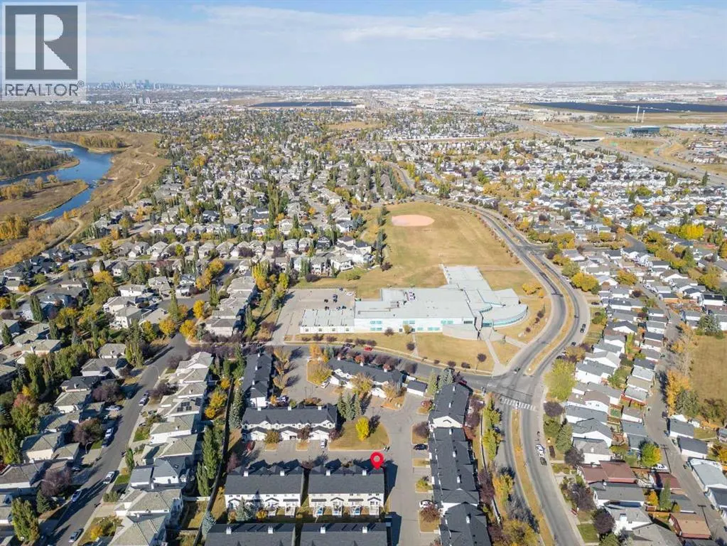 185 Mt Douglas Manor SE