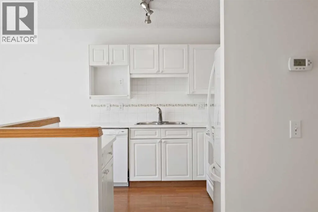 185 Mt Douglas Manor SE