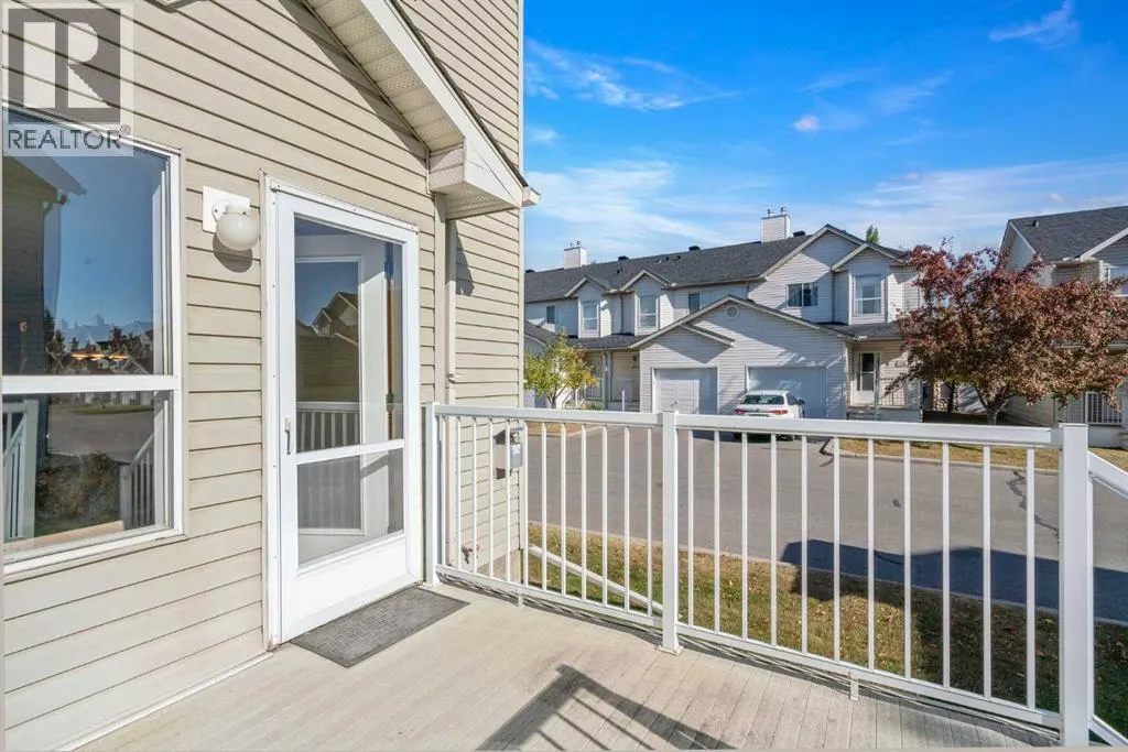 185 Mt Douglas Manor SE