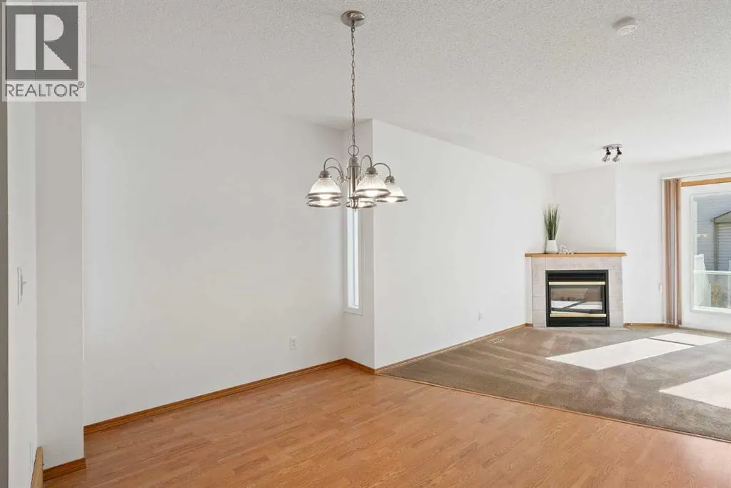 185 Mt Douglas Manor SE