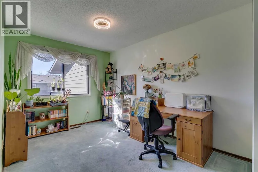11, 10030 Oakmoor Way SW
