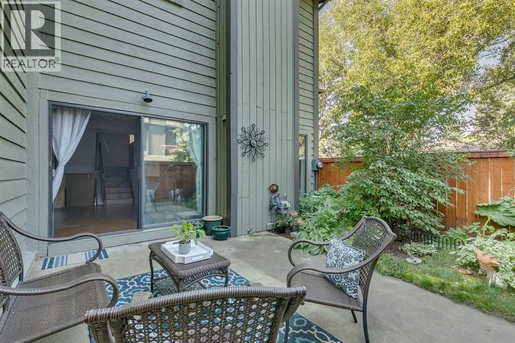 11, 10030 Oakmoor Way SW