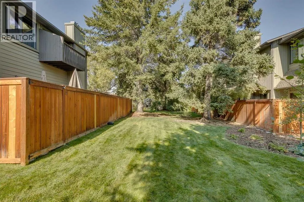 11, 10030 Oakmoor Way SW