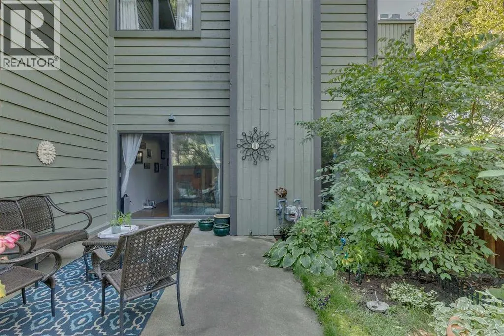 11, 10030 Oakmoor Way SW