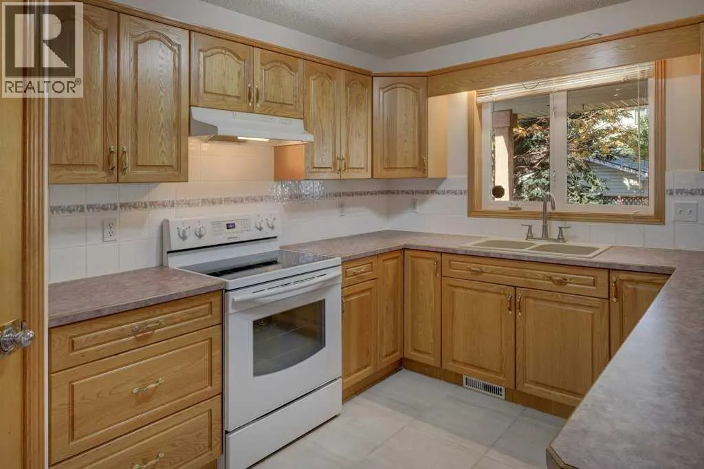 63 Coral Springs Grove NE