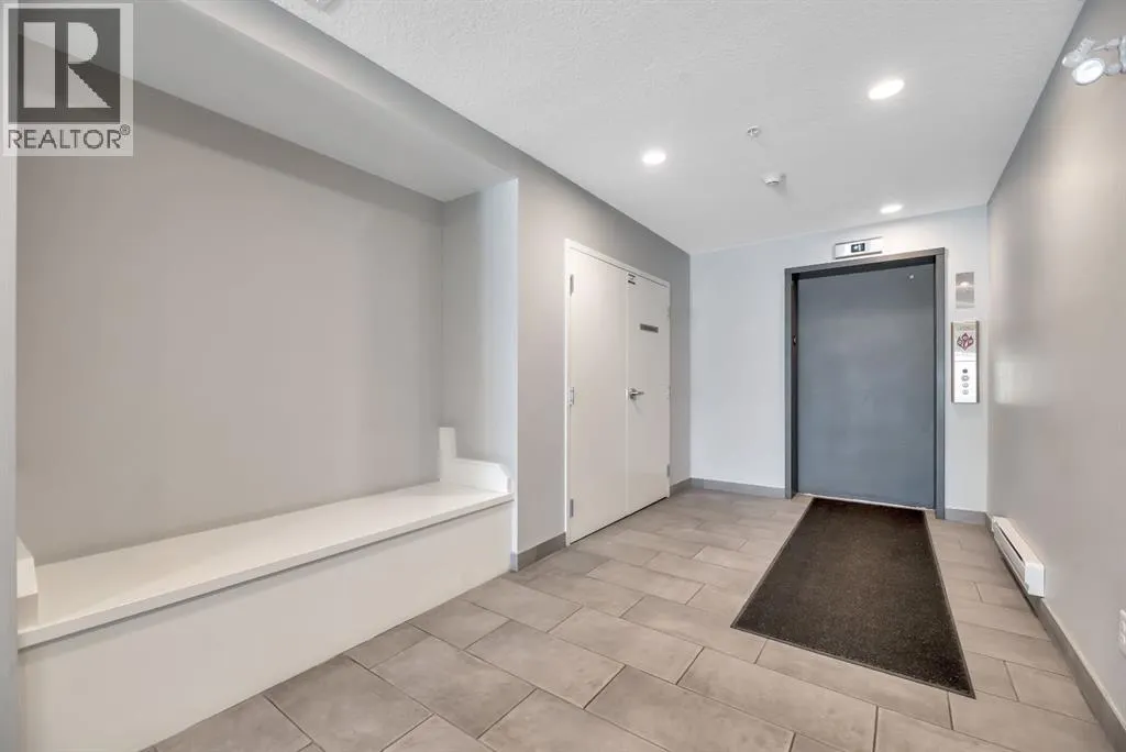 409, 35 Walgrove Walk SE