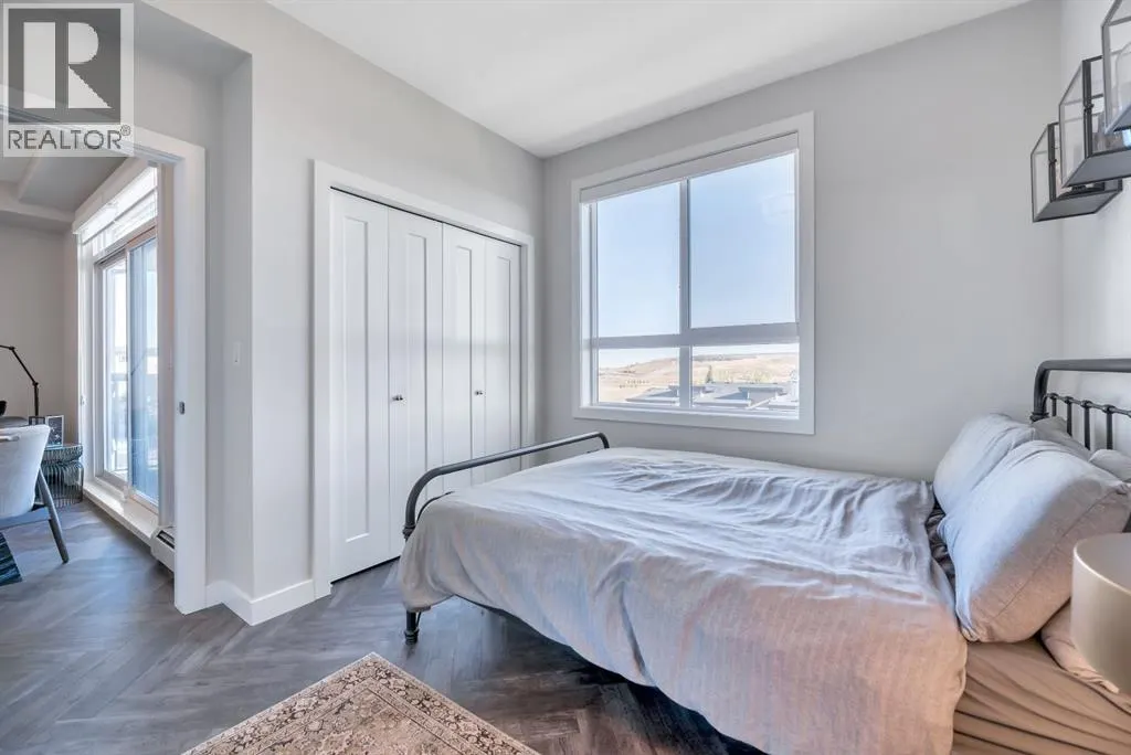409, 35 Walgrove Walk SE