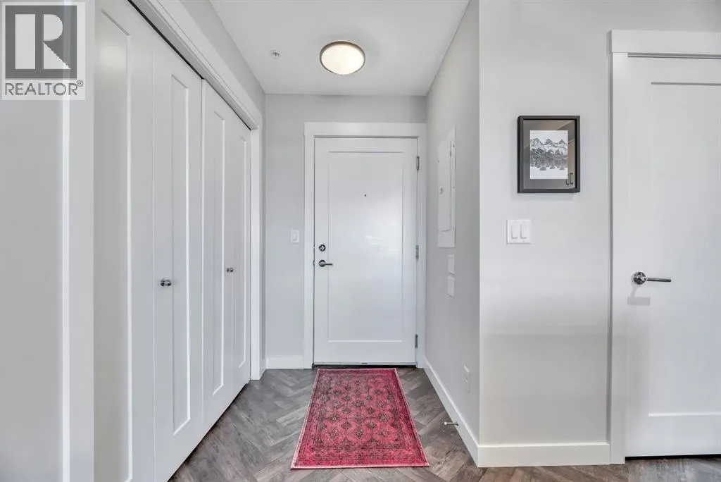 409, 35 Walgrove Walk SE