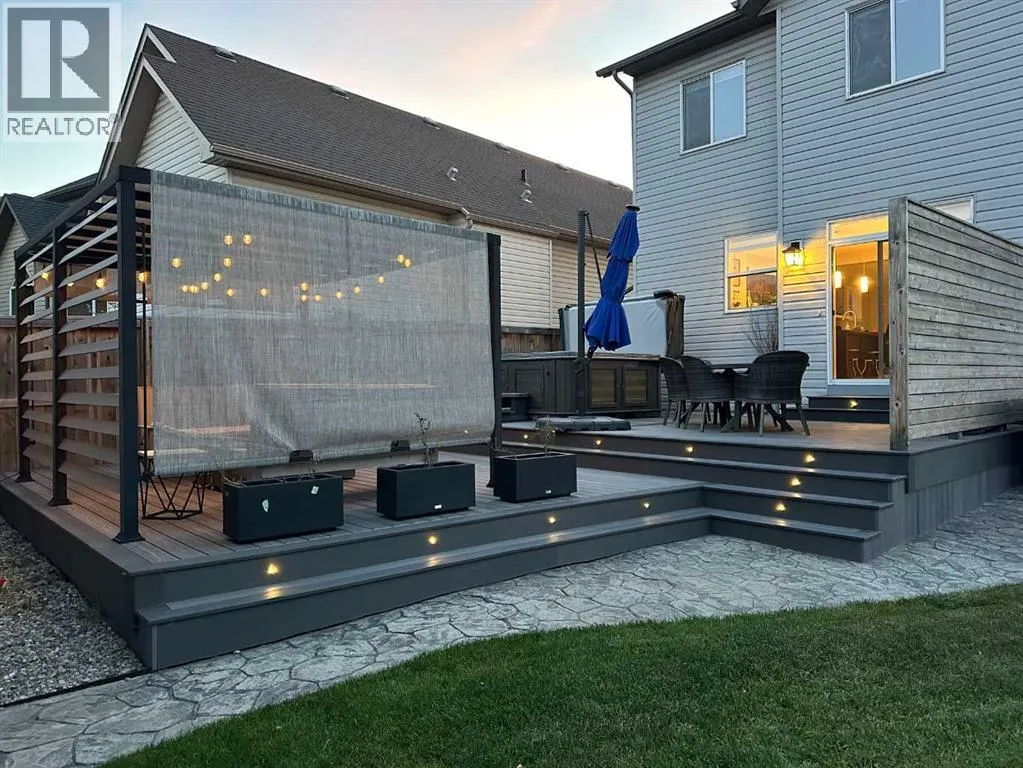 64 Elgin Meadows Manor SE