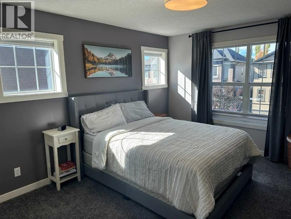 64 Elgin Meadows Manor SE
