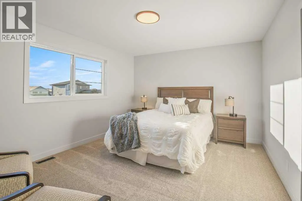 62 Eaton Crescent