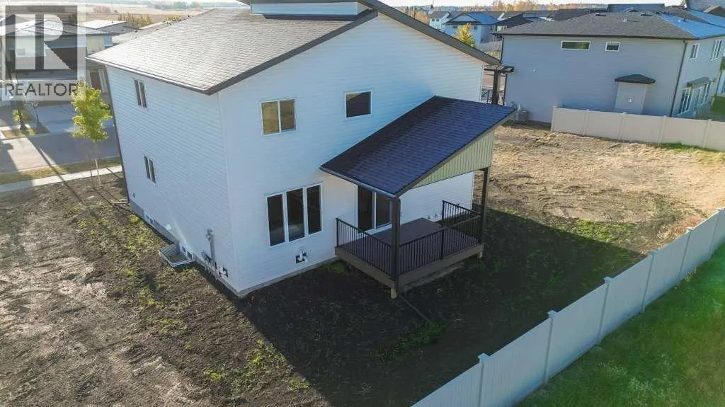62 Eaton Crescent