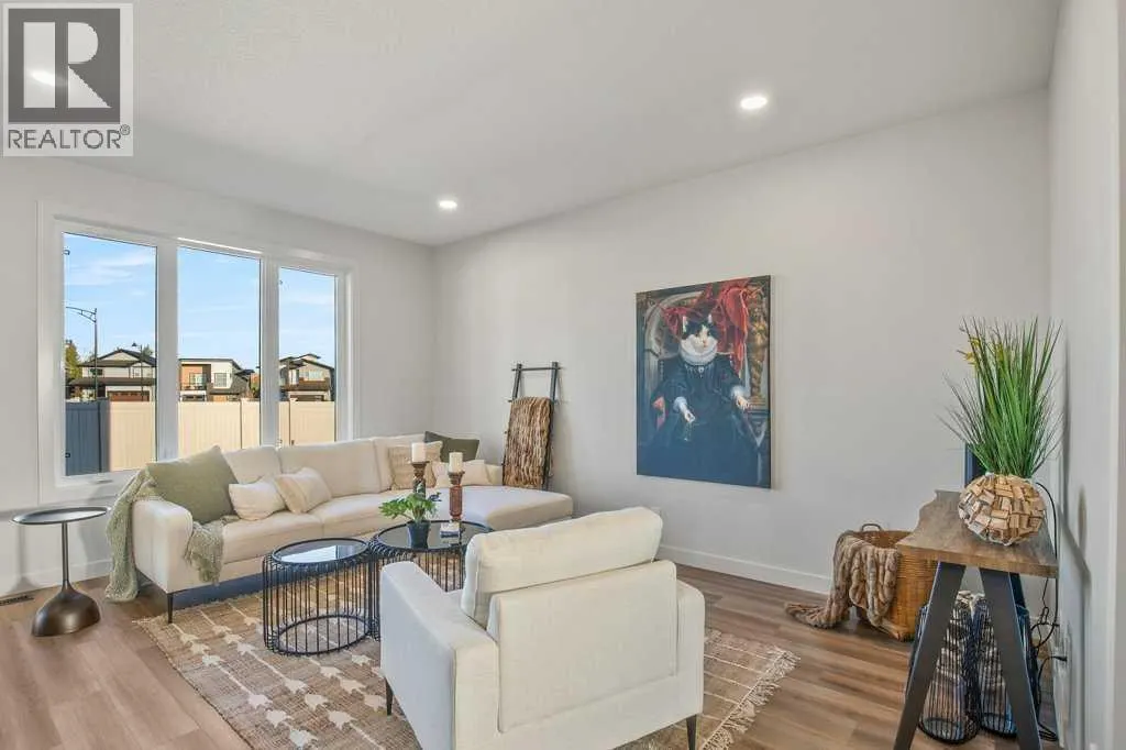 62 Eaton Crescent