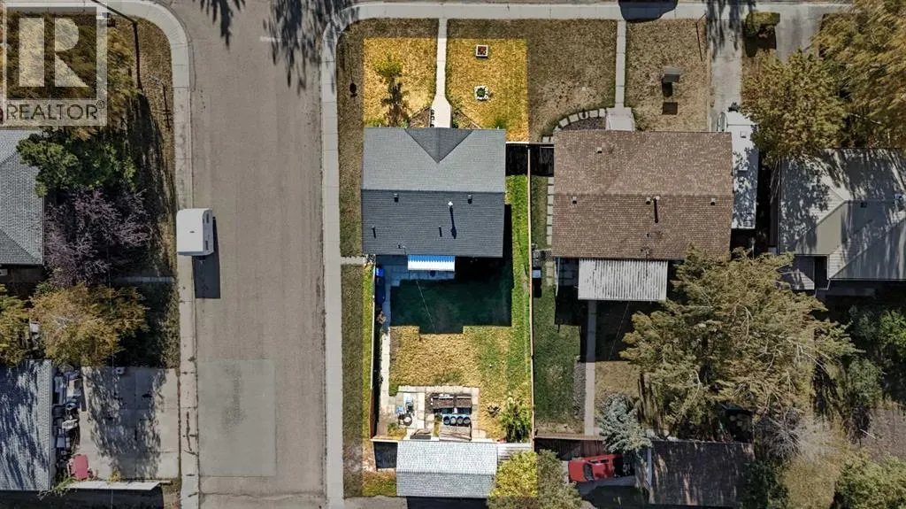 1502 18 Avenue