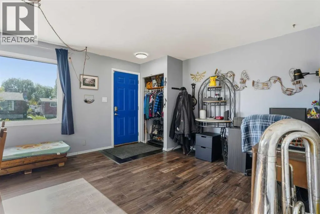 1502 18 Avenue