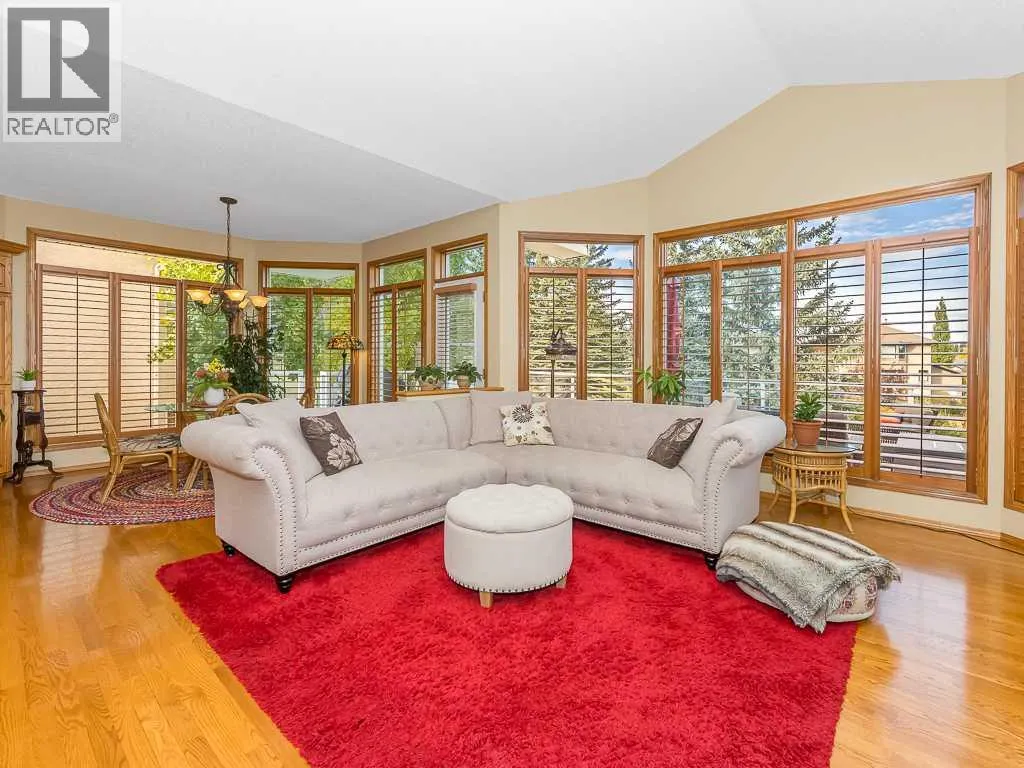51 Hamptons Drive NW