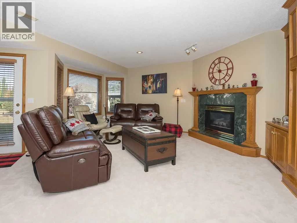 51 Hamptons Drive NW