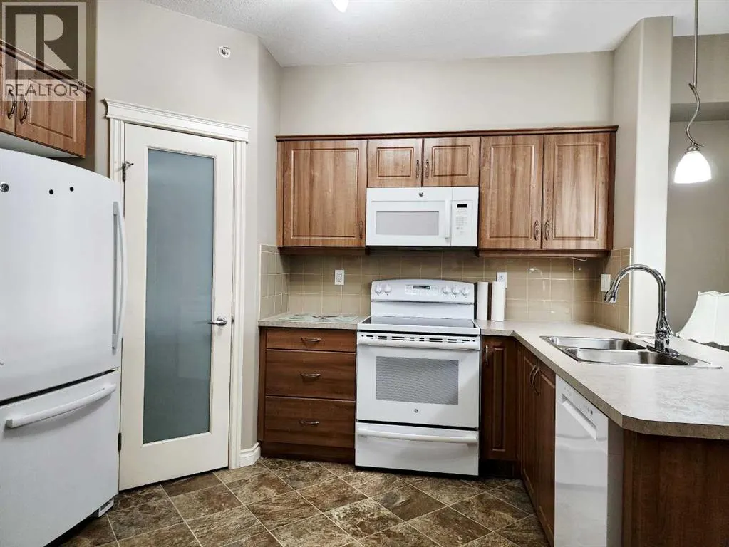 429, 6 Michener Boulevard