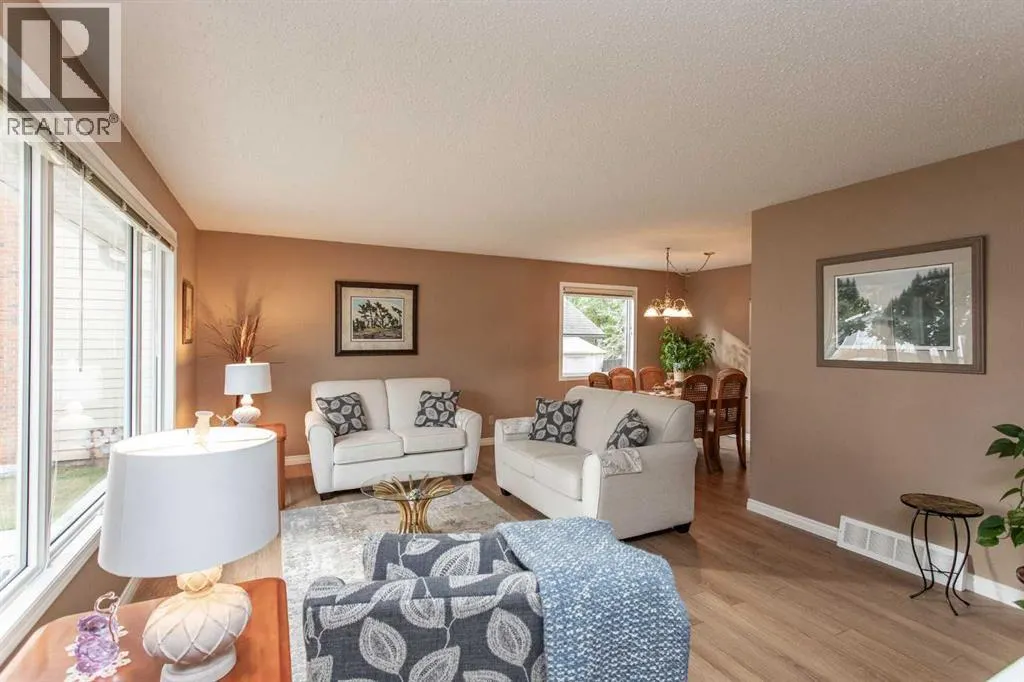 146 Welton Crescent