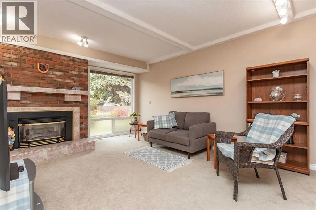 146 Welton Crescent