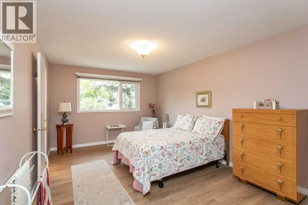 146 Welton Crescent