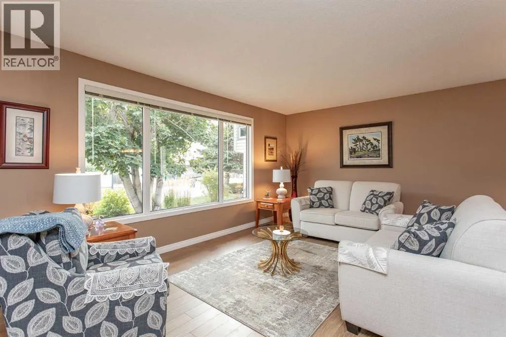 146 Welton Crescent